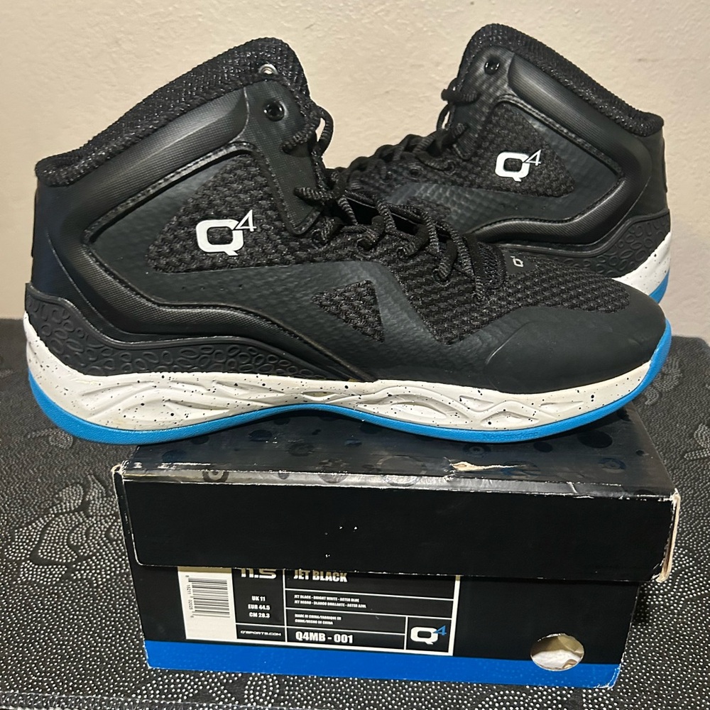 Q4 Black and Blue High-Top Sneakers